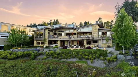 2854 Soundview Lane NW Gig Harbor WA 98335