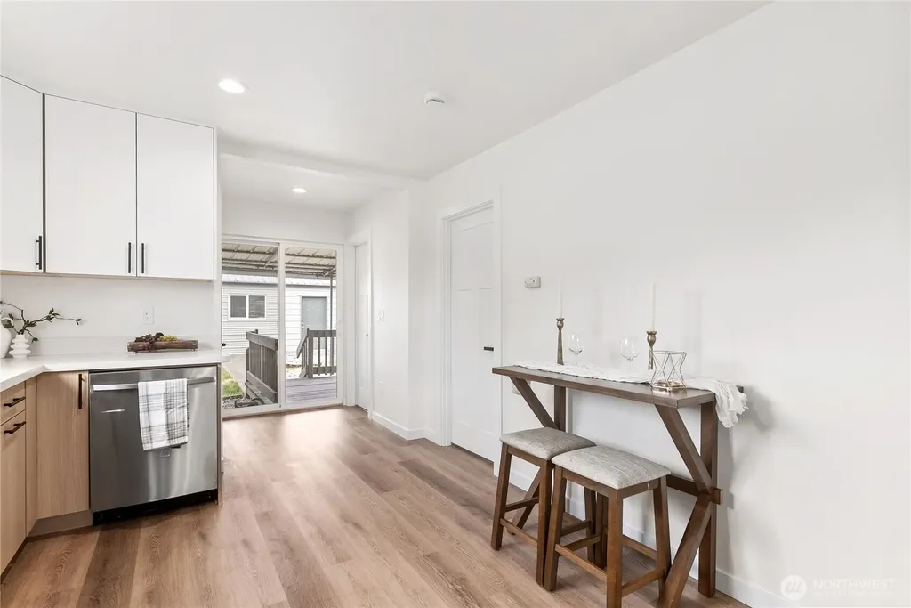 139 N Lenore Avenue Arlington WA 98223