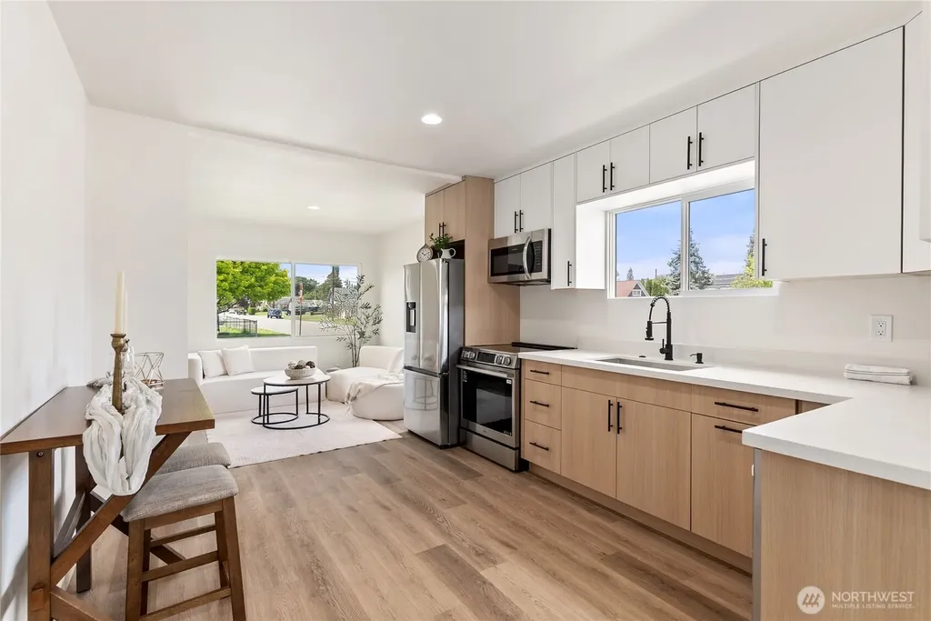 139 N Lenore Avenue Arlington WA 98223