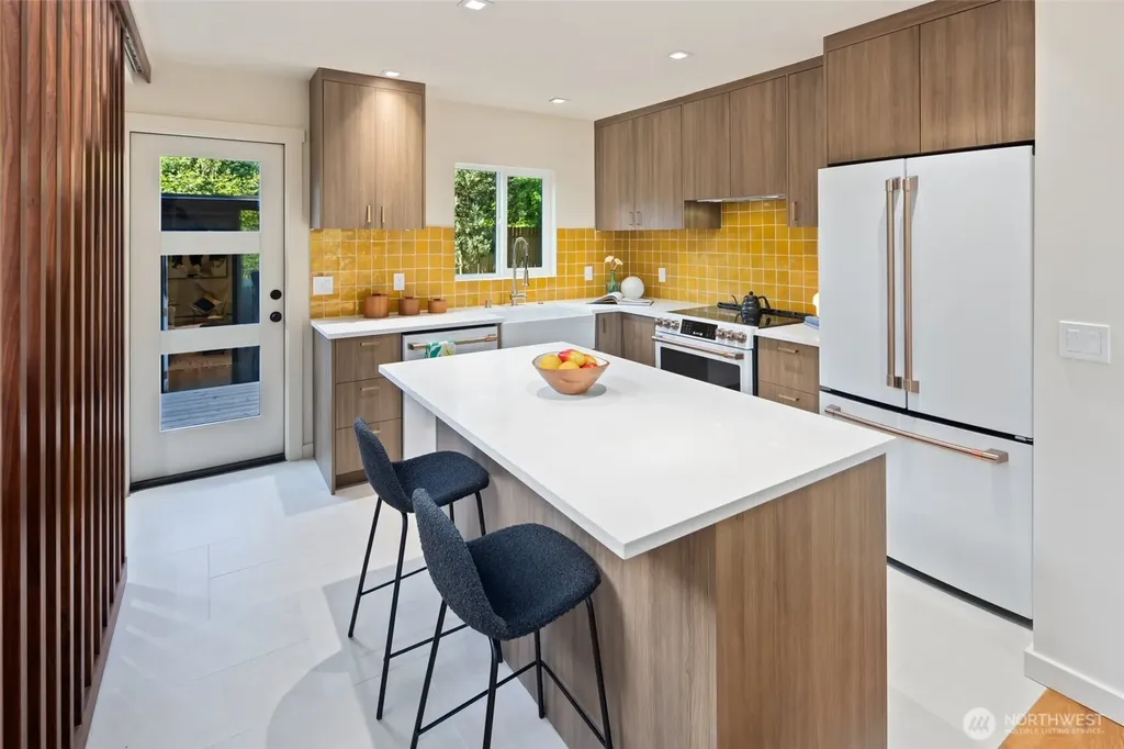 3734 SW Tillman Street Seattle WA 98126