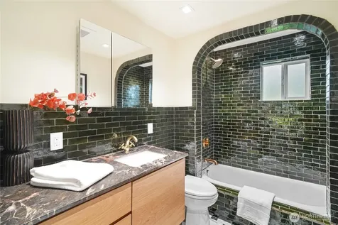 3734 SW Tillman Street Seattle WA 98126