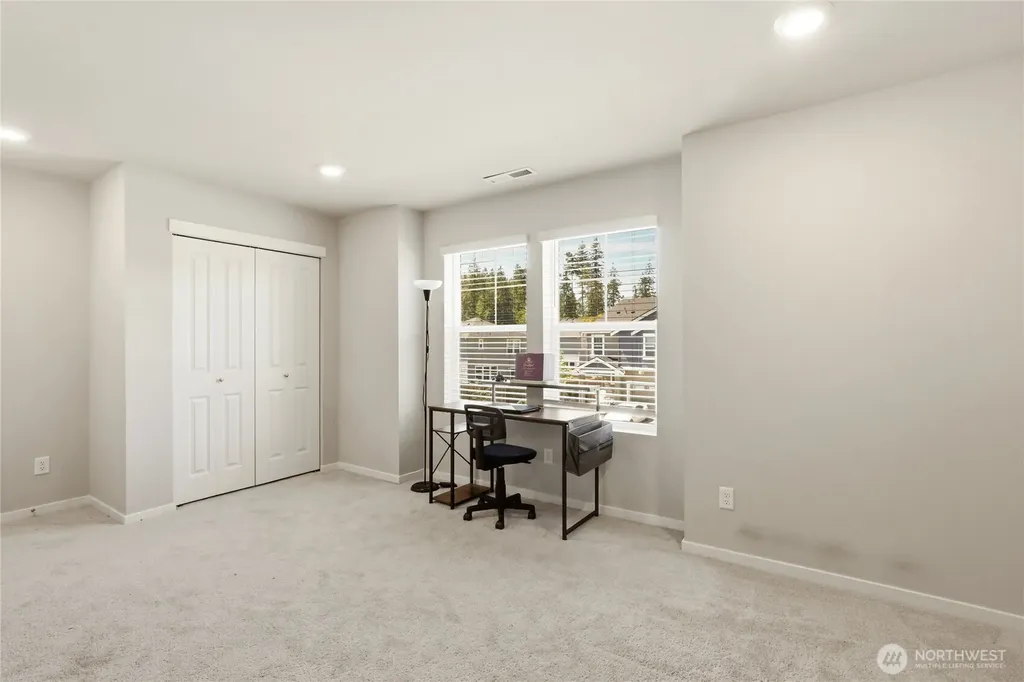 6061 Addison Road SW Port Orchard WA 98367