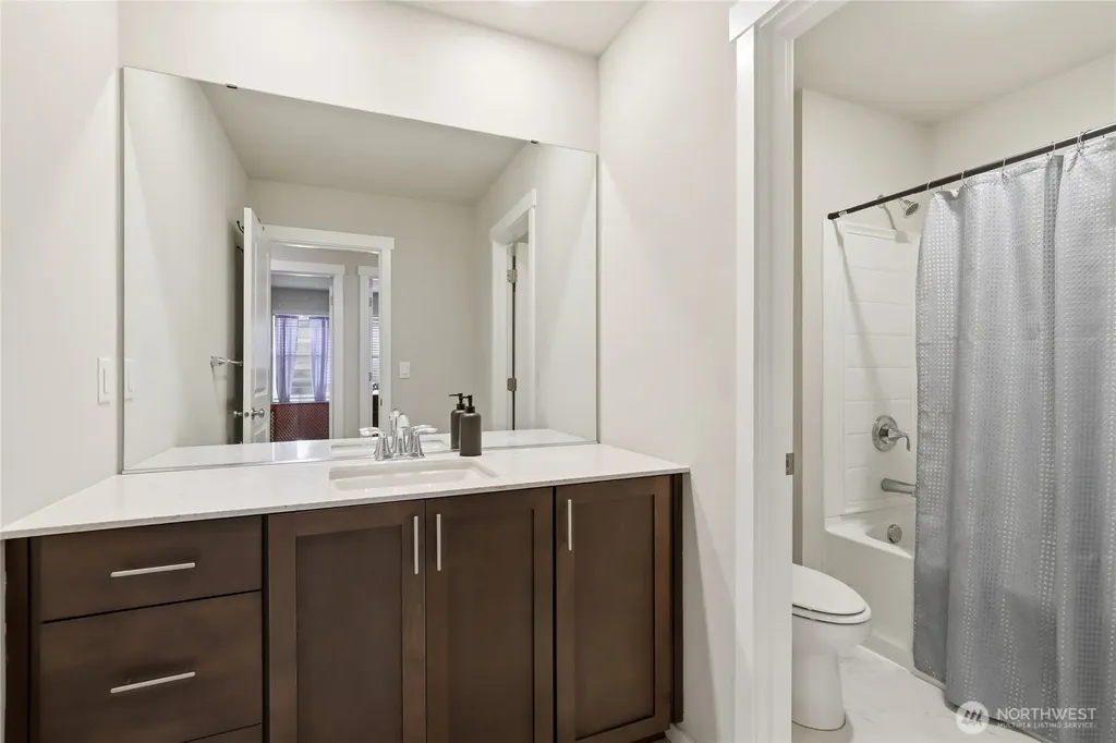 6061 Addison Road SW Port Orchard WA 98367