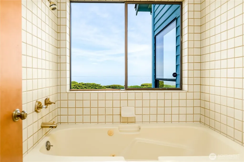 164 Calbert Road Port Angeles WA 98362