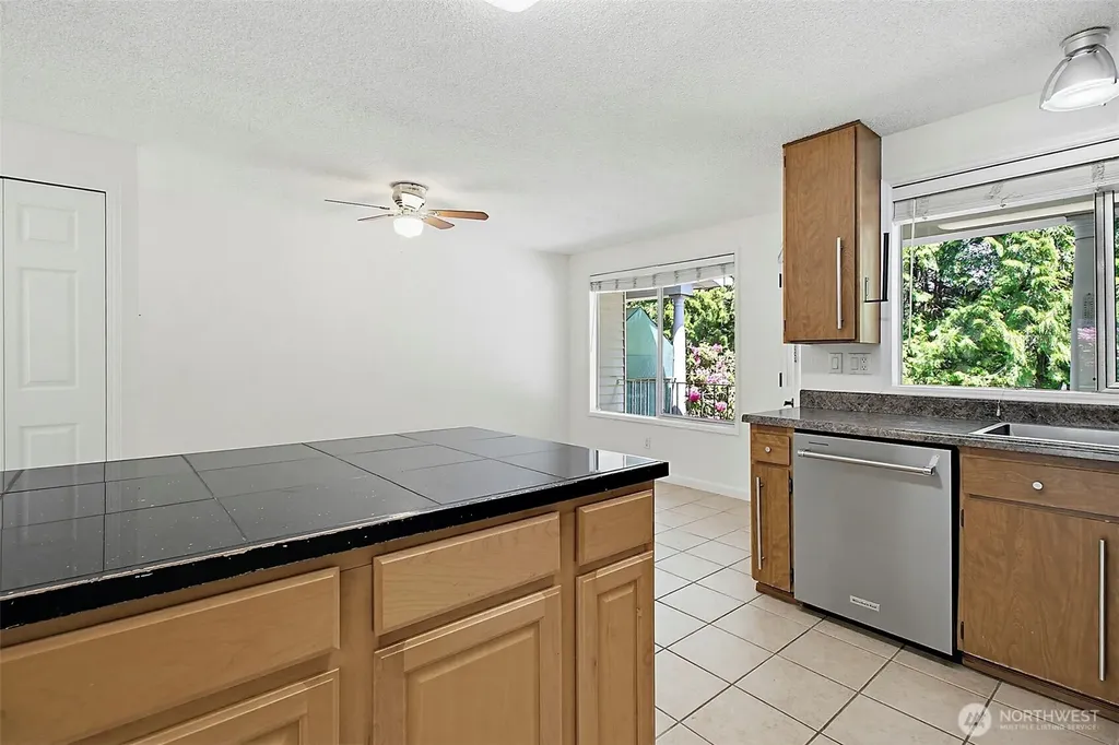 32508 2nd Place S Federal Way WA 98003