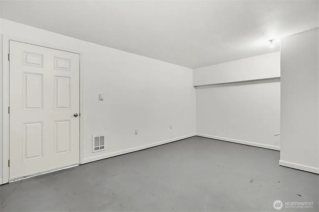 32508 2nd Place S Federal Way WA 98003