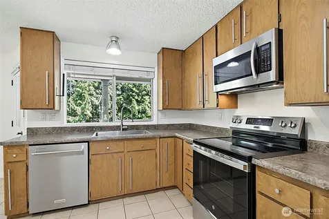 32508 2nd Place S Federal Way WA 98003