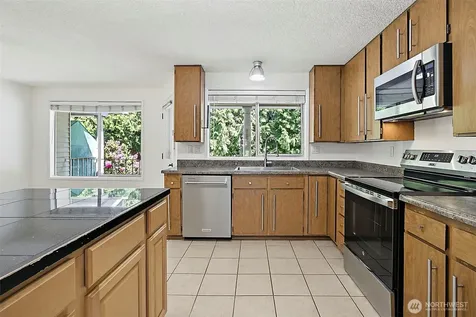 32508 2nd Place S Federal Way WA 98003