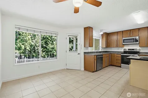 32508 2nd Place S Federal Way WA 98003