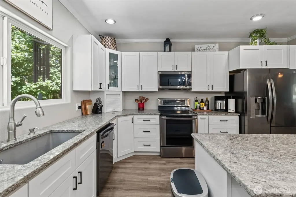 5519 Johnson Point Road NE Olympia WA 98516