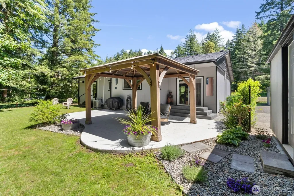 5519 Johnson Point Road NE Olympia WA 98516