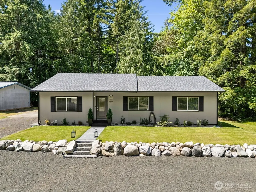 5519 Johnson Point Road NE Olympia WA 98516