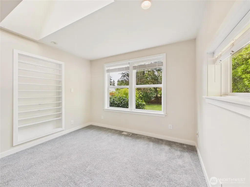6351 Lake Avenue SW Lakewood WA 98499