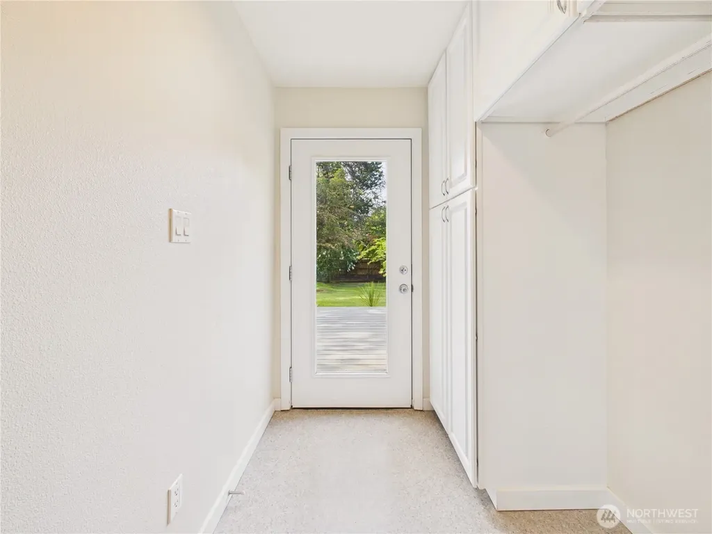 6351 Lake Avenue SW Lakewood WA 98499