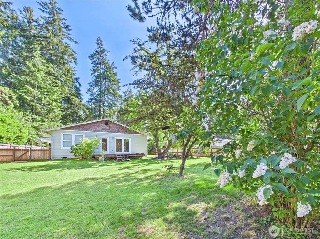 6351 Lake Avenue SW Lakewood WA 98499