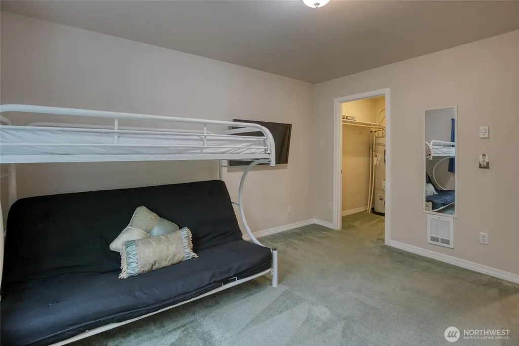 899 Wawona Avenue SW Ocean Shores WA 98569