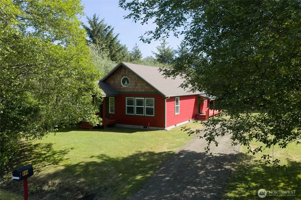 899 Wawona Avenue SW Ocean Shores WA 98569