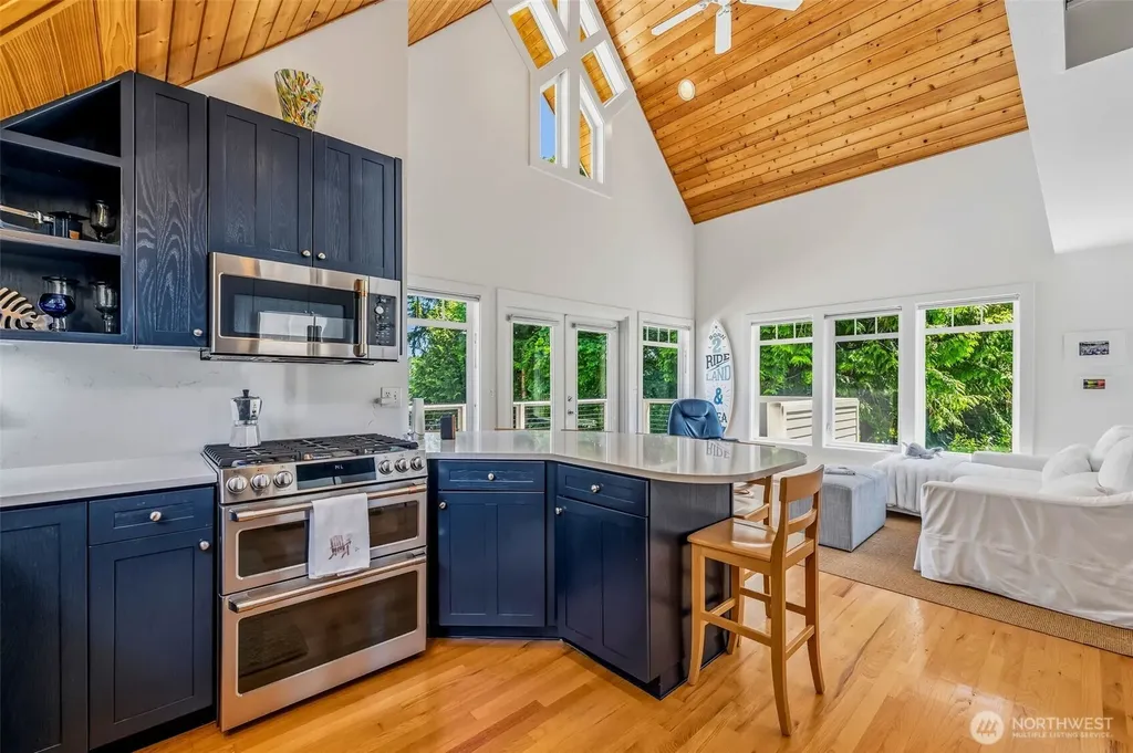 3709 140th Avenue SW Lakebay WA 98349