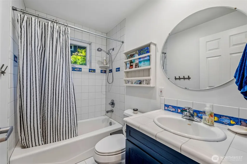 3709 140th Avenue SW Lakebay WA 98349