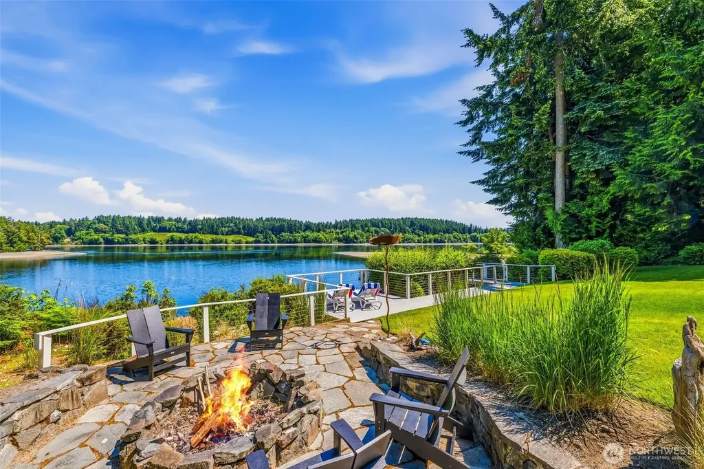 3709 140th Avenue SW Lakebay WA 98349