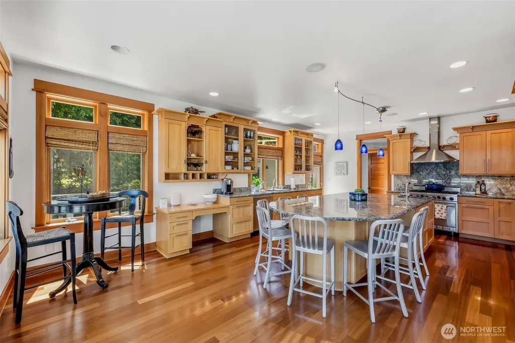 3709 140th Avenue SW Lakebay WA 98349