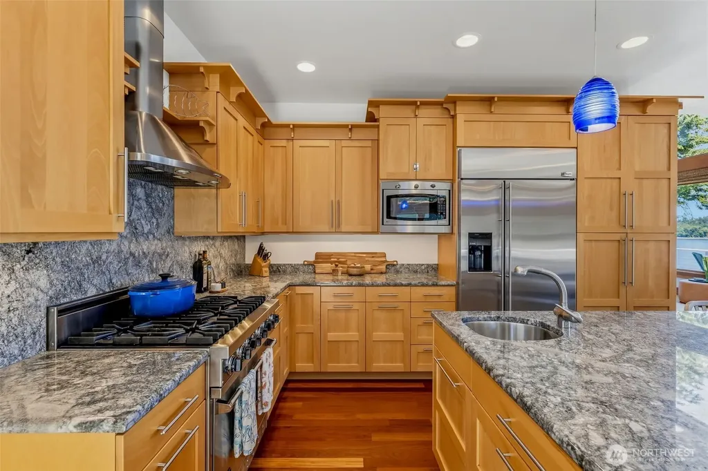 3709 140th Avenue SW Lakebay WA 98349