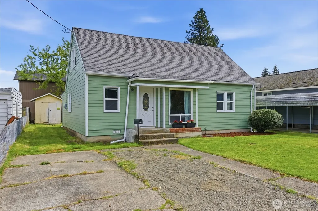 416 NW 5th Avenue Kelso WA 98626