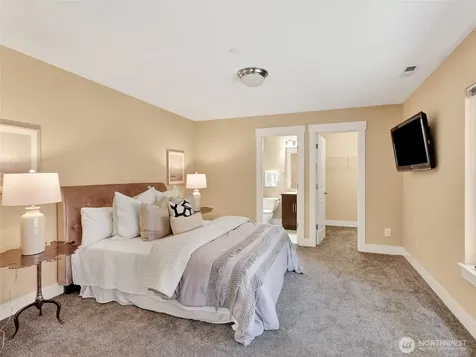 9060 177th Place NE Redmond WA 98052