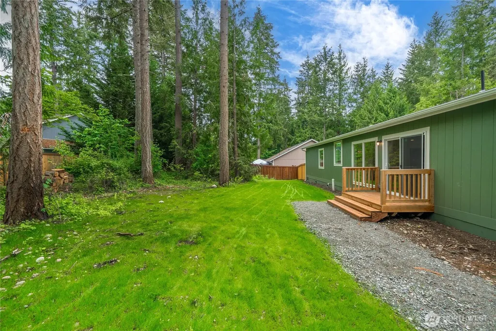18326 Tapaderos Street SE Yelm WA 98597