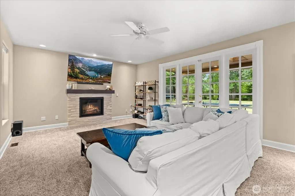 21410 SE 215th Street Maple Valley WA 98038