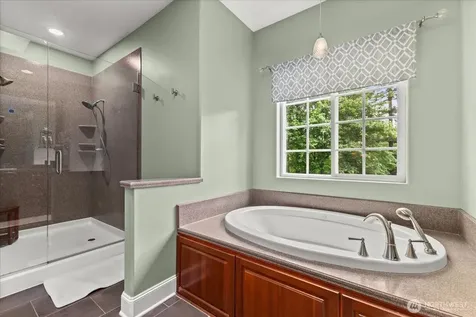 21410 SE 215th Street Maple Valley WA 98038