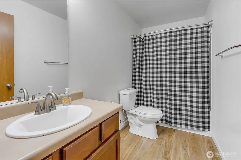 10014 Dragt Street SE Yelm WA 98597