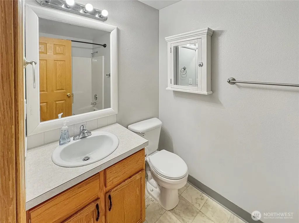 5209 NE 25th Place Vancouver WA 98663