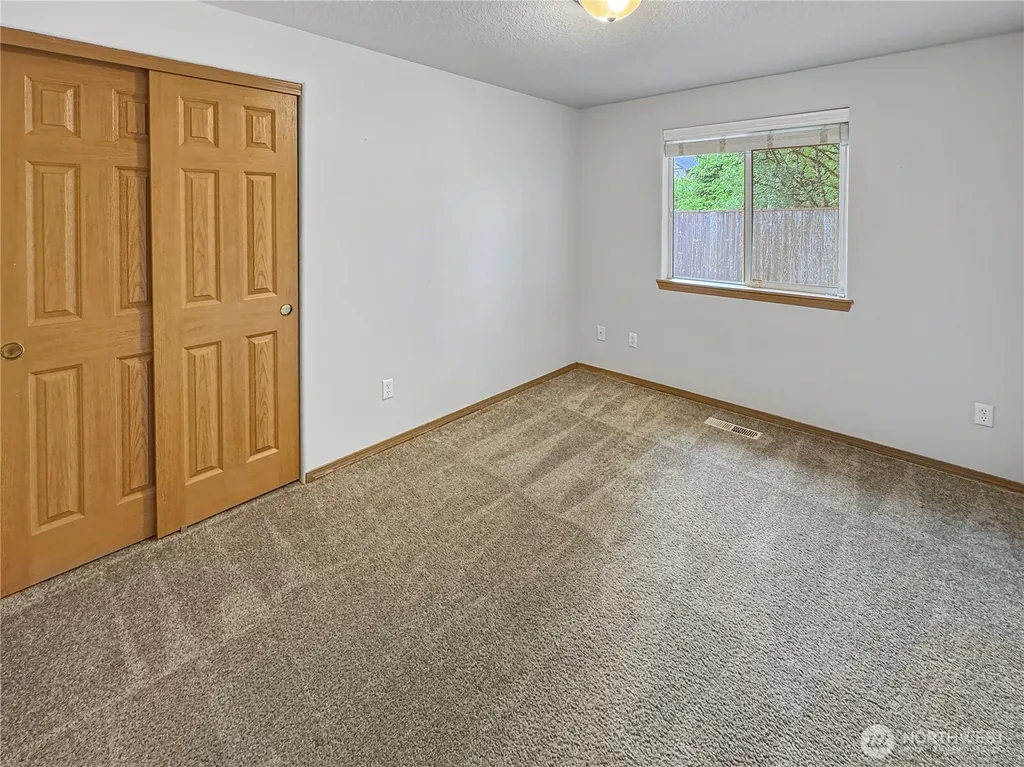 5209 NE 25th Place Vancouver WA 98663