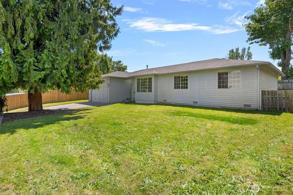 14833 41st Place S Seattle WA 98168