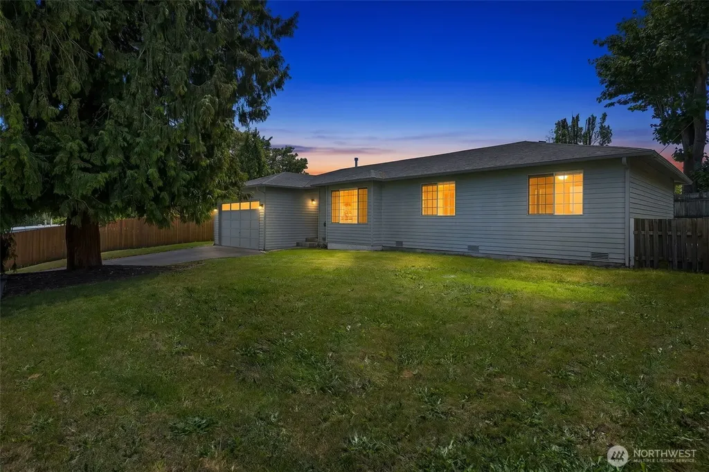 14833 41st Place S Seattle WA 98168