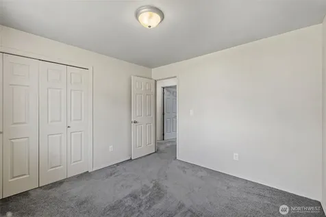 14833 41st Place S Seattle WA 98168