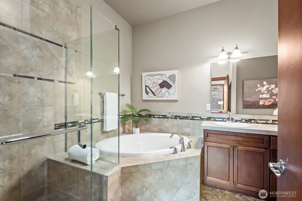 4005 NE 3rd Place Renton WA 98056
