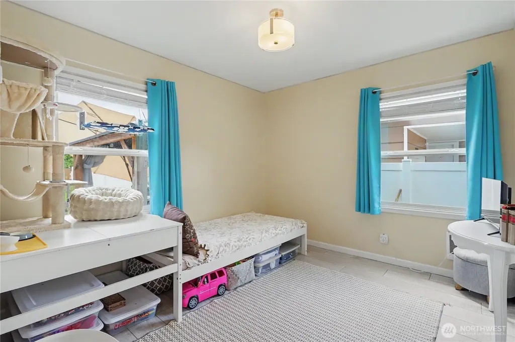 2649 Field Street Longview WA 98632
