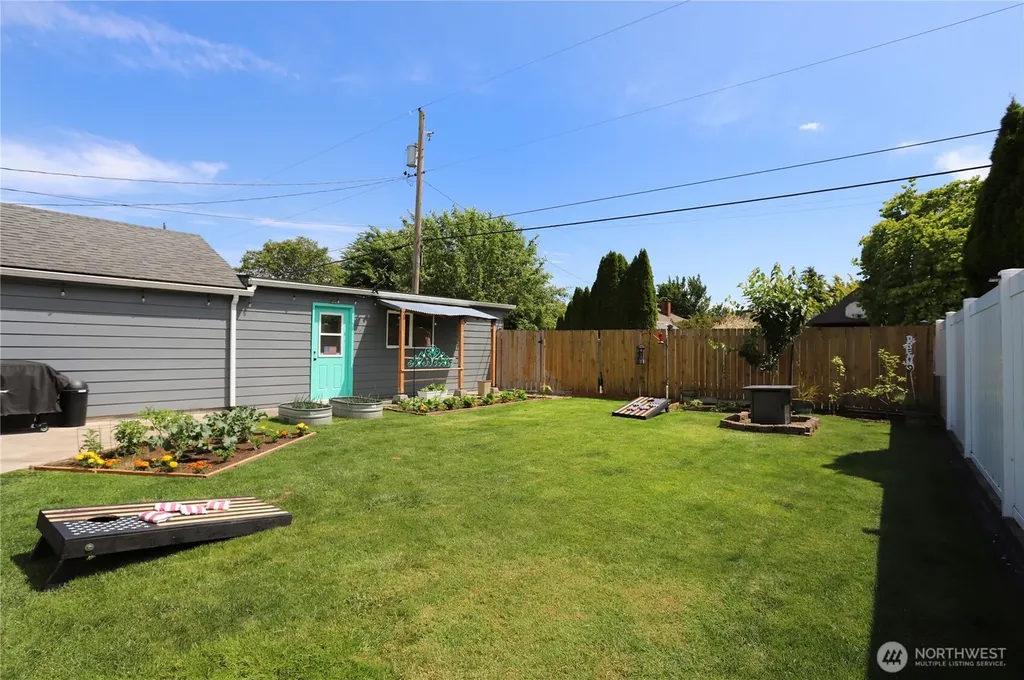 2649 Field Street Longview WA 98632