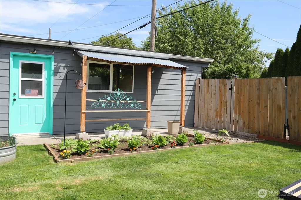 2649 Field Street Longview WA 98632