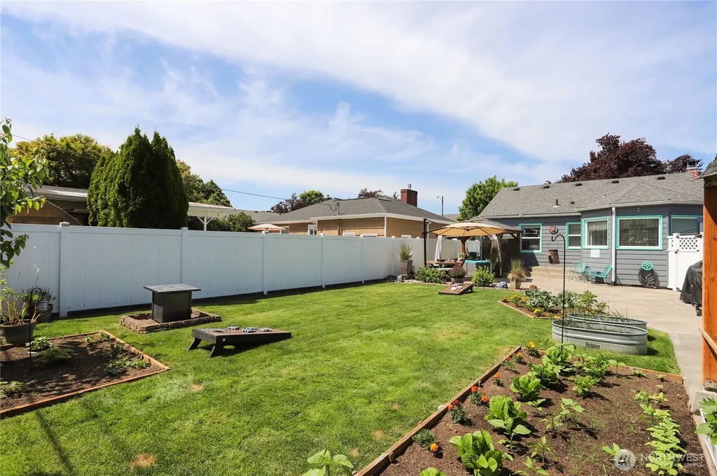 2649 Field Street Longview WA 98632