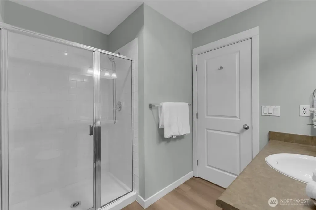 22653 Alder Crest Lane Redmond WA 98053