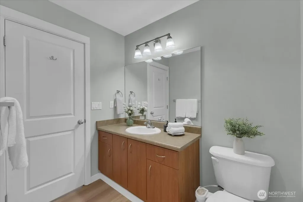 22653 Alder Crest Lane Redmond WA 98053