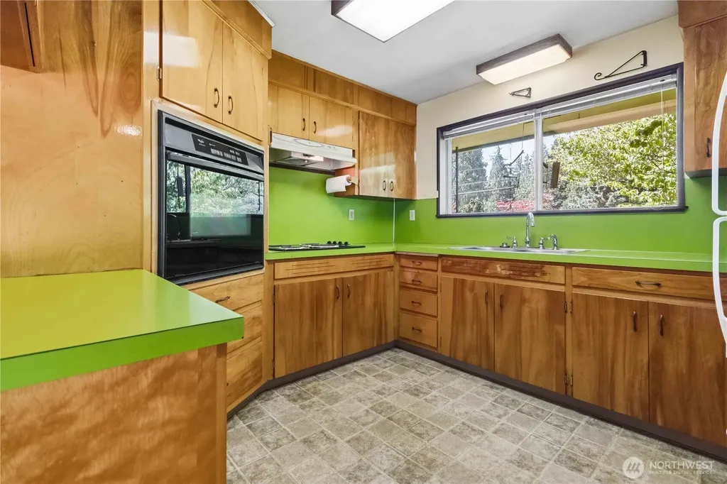 3018 Ammons Drive Longview WA 98632