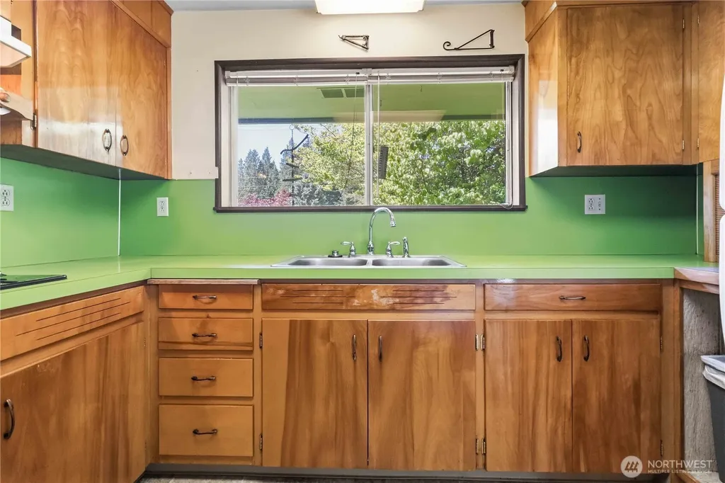 3018 Ammons Drive Longview WA 98632