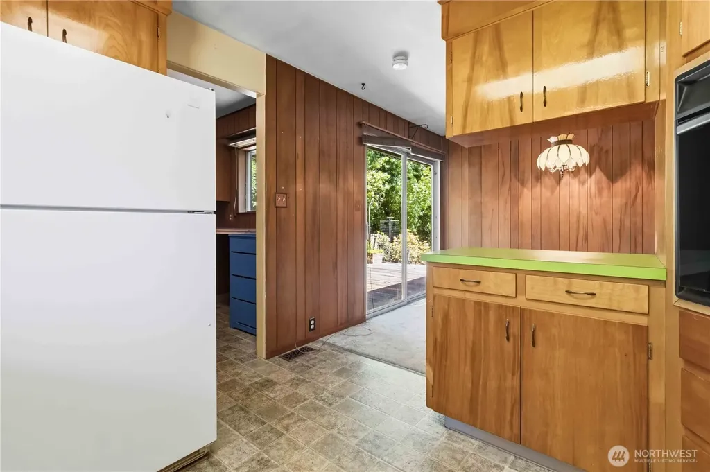 3018 Ammons Drive Longview WA 98632