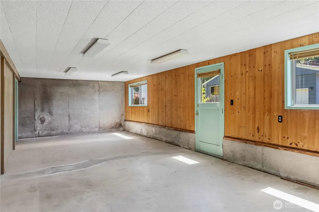 3018 Ammons Drive Longview WA 98632