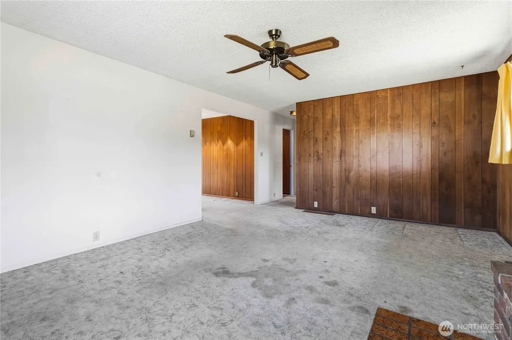 3018 Ammons Drive Longview WA 98632
