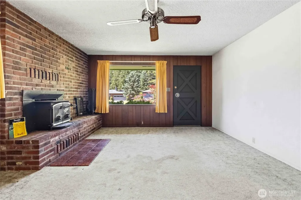 3018 Ammons Drive Longview WA 98632